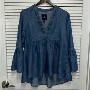 American Eagle Women's Blue Chambray Flowy Top with Bell Sleeves